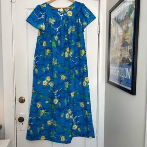 VTG Made in Hawaii Muumuu Dress-Blue Tropical Print-Sz 14-Surf,Island,Hula Flora